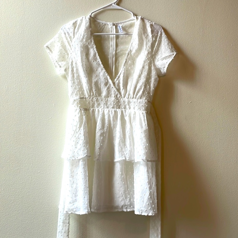 White Lucy in the Sky ruffled dress sz S